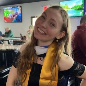 Meet your Posher, Alexandra